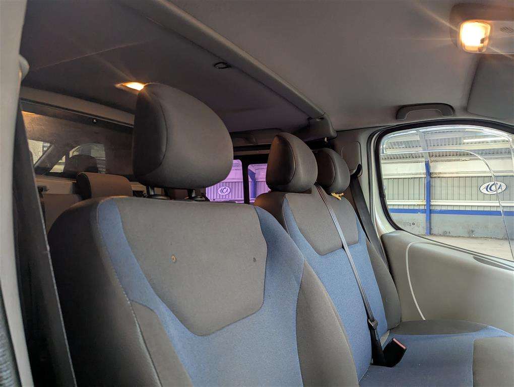 <p>2011 RENAULT TRAFIC SL27 SPORT DCI 115</p>