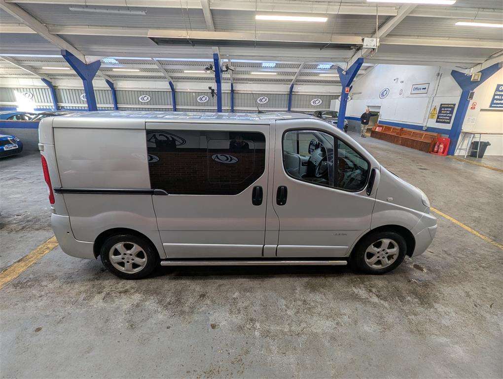 <p>2011 RENAULT TRAFIC SL27 SPORT DCI 115</p>