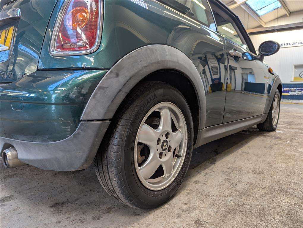 <p>2008 MINI ONE</p>