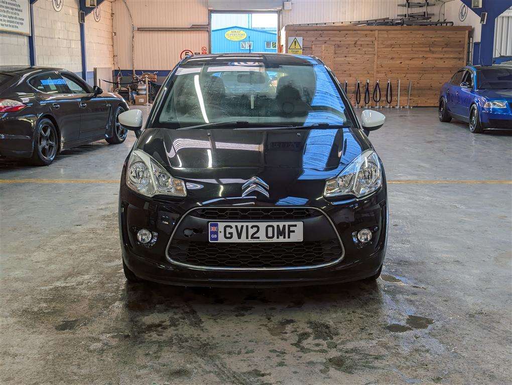 <p>2012 CITROEN C3 BLACK</p>