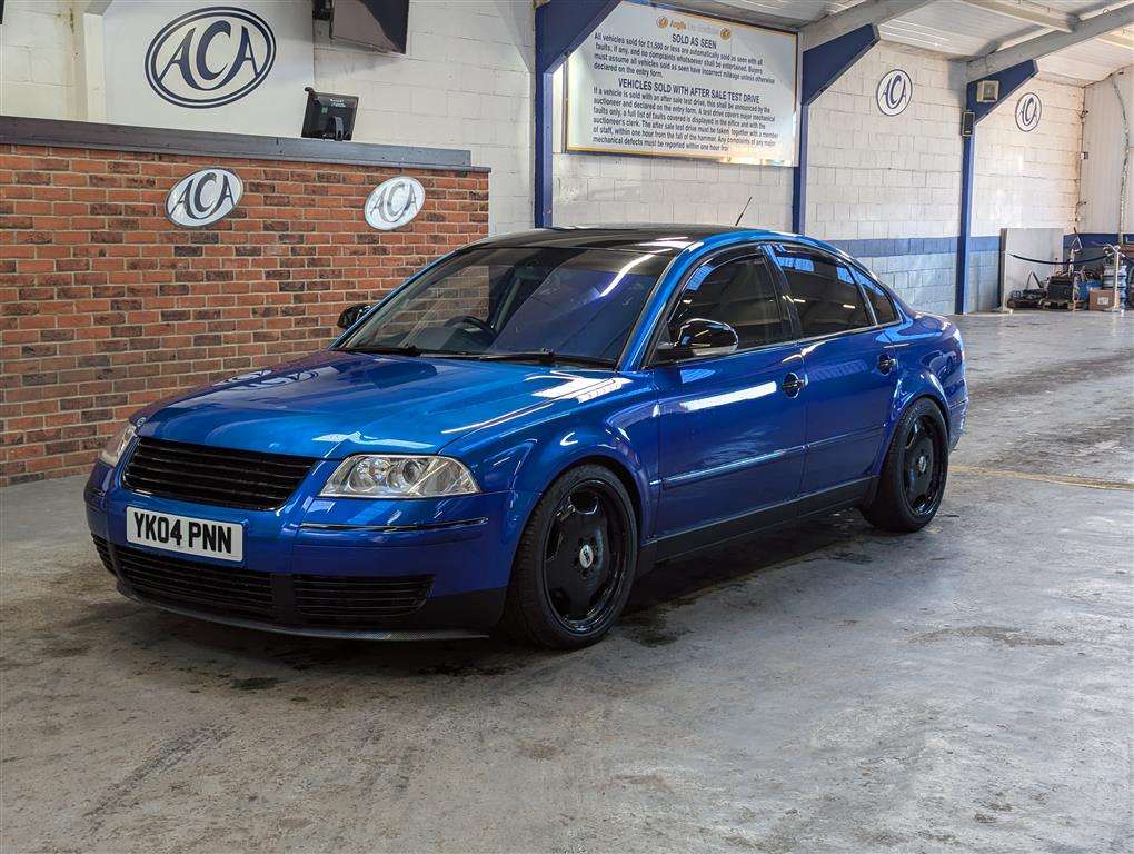 <p>2004 VOLKSWAGEN PASSAT SPORT 20V TURBO</p>