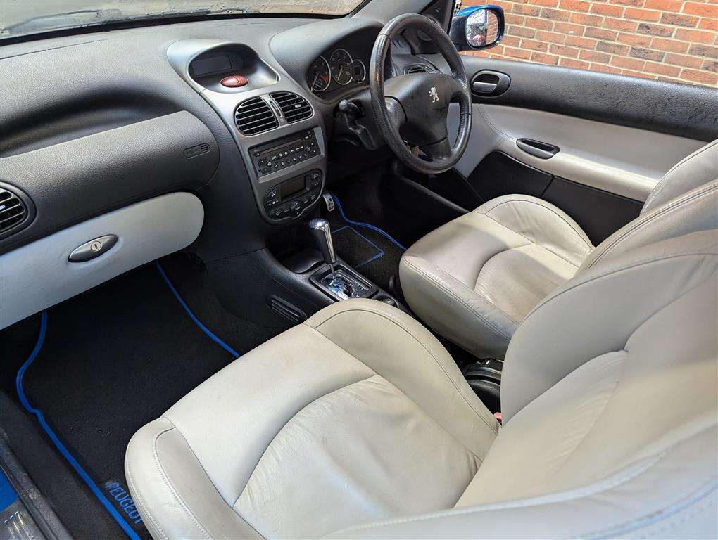 <p>2006 PEUGEOT 206 ALLURE CC S-A</p>