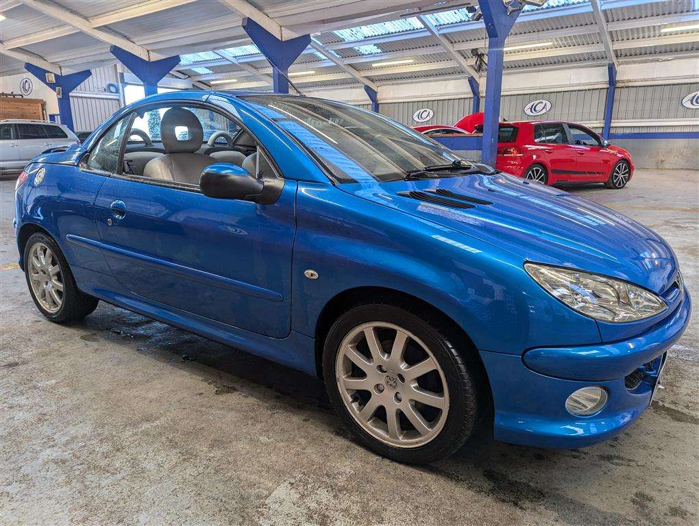 <p>2006 PEUGEOT 206 ALLURE CC S-A</p>