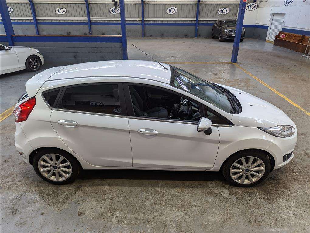 <p>2016 FORD FIESTA ** SOLD</p>