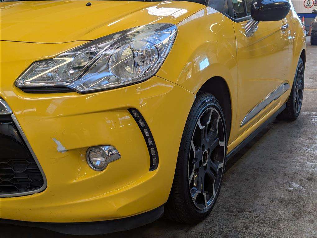 <p>2013 CITROEN DS3 DSTYLE +</p>