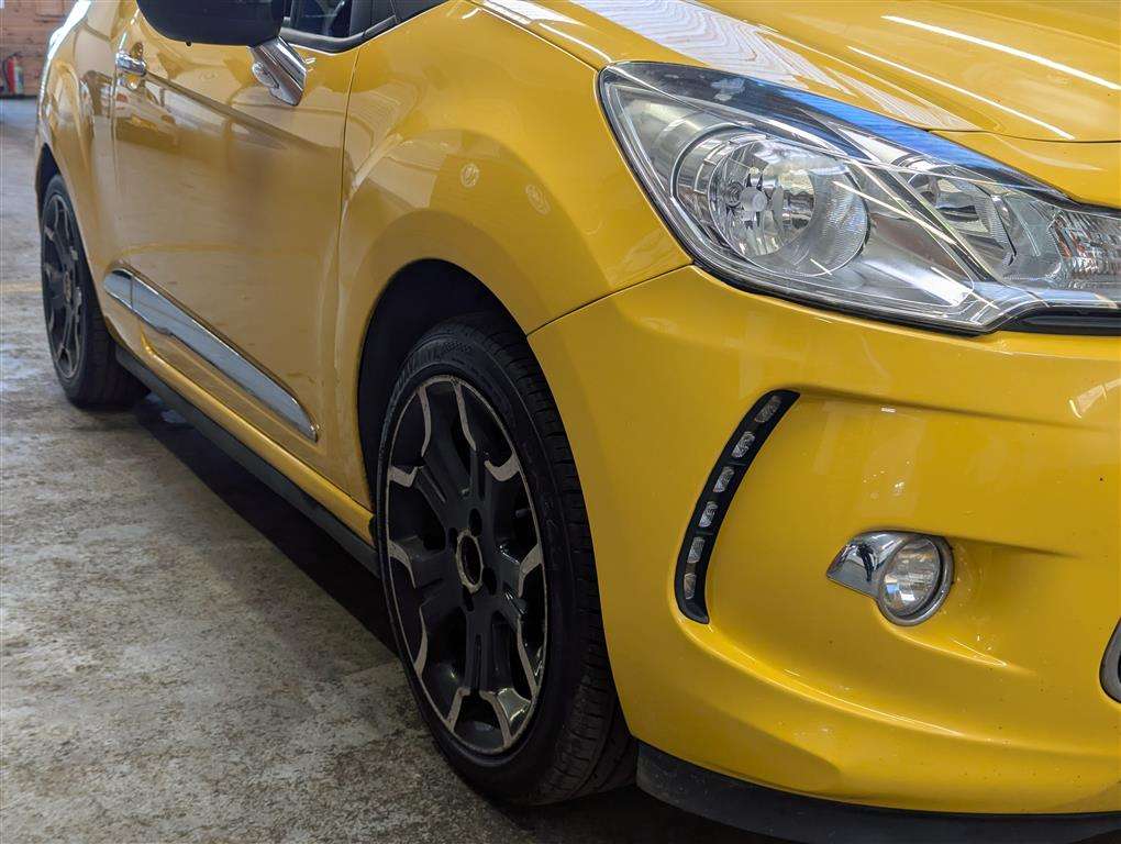 <p>2013 CITROEN DS3 DSTYLE +</p>