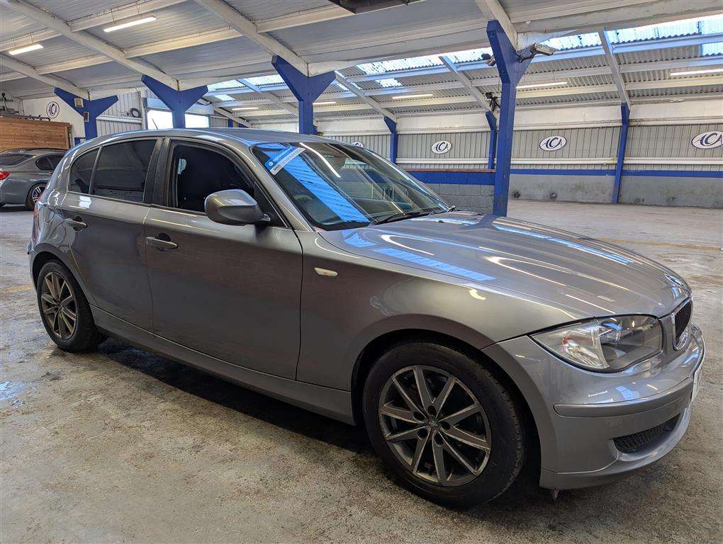 <p>2010 BMW 118D ES</p>