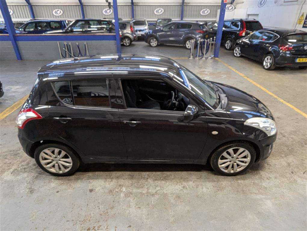 <p>2014 SUZUKI SWIFT SZ3</p>