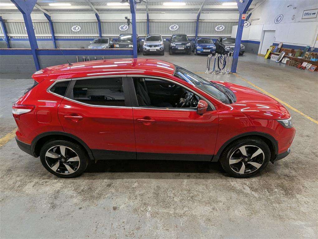 <p>2015 NISSAN QASHQAI N-TEC DCI</p>