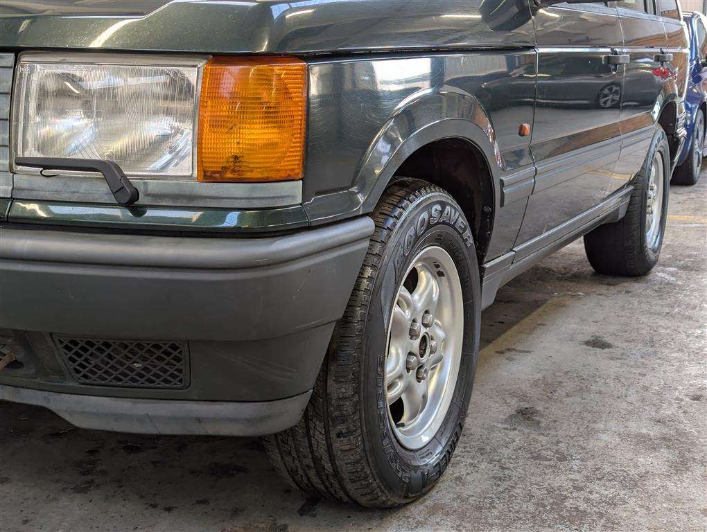 <p>1999 LAND ROVER RANGEROVER 2.5 DT AUTO</p>