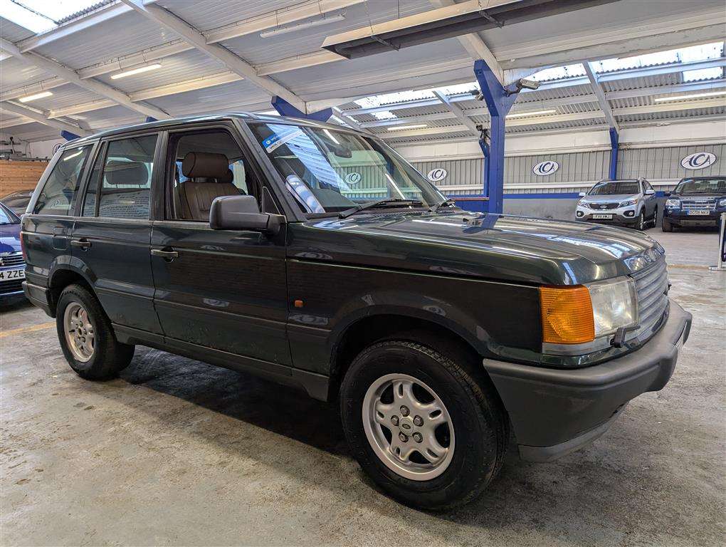 <p>1999 LAND ROVER RANGEROVER 2.5 DT AUTO</p>