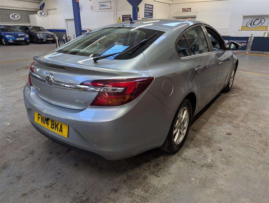 <p>2014 VAUXHALL INSIGNIA DSIGN NAV CDTI E</p>