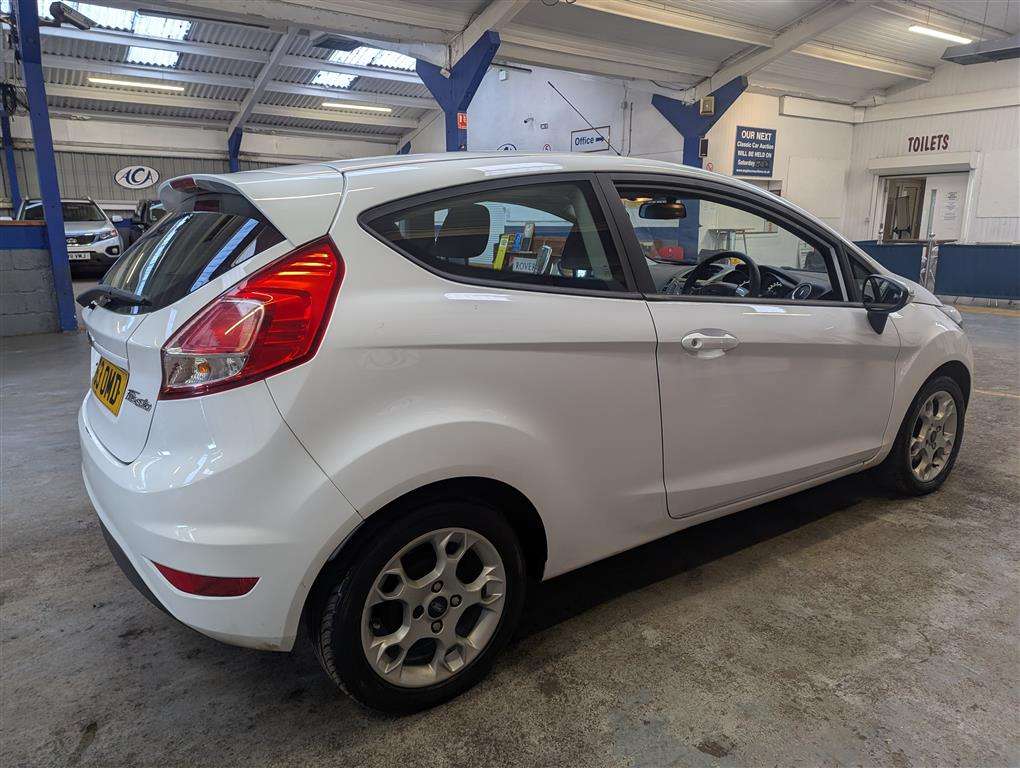 <p>2013 FORD FIESTA STYLE</p>