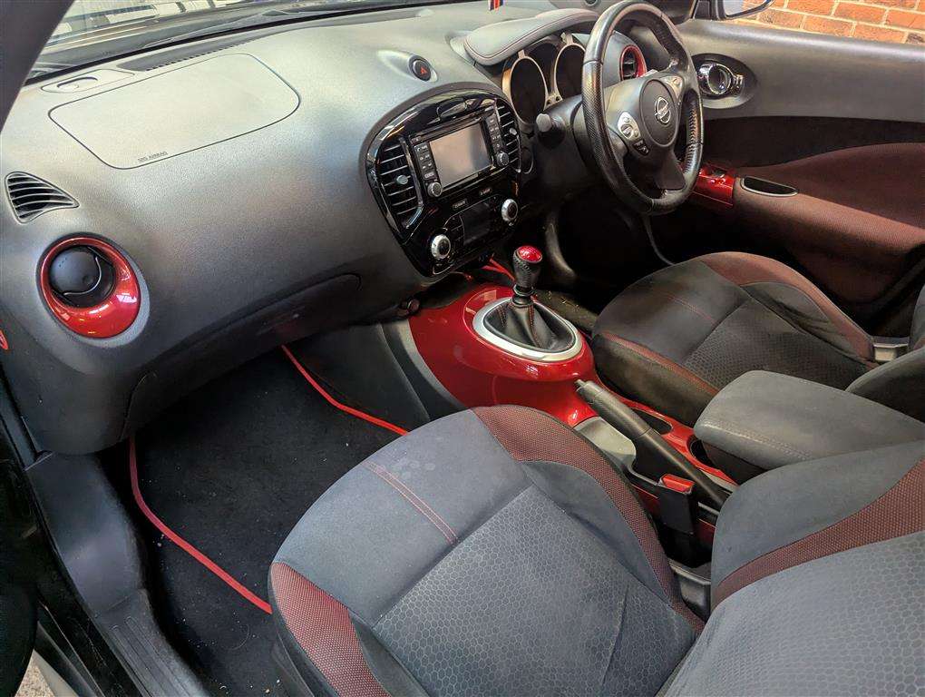 <p>2014 NISSAN JUKE ACENTA PREMIUM DCI</p>