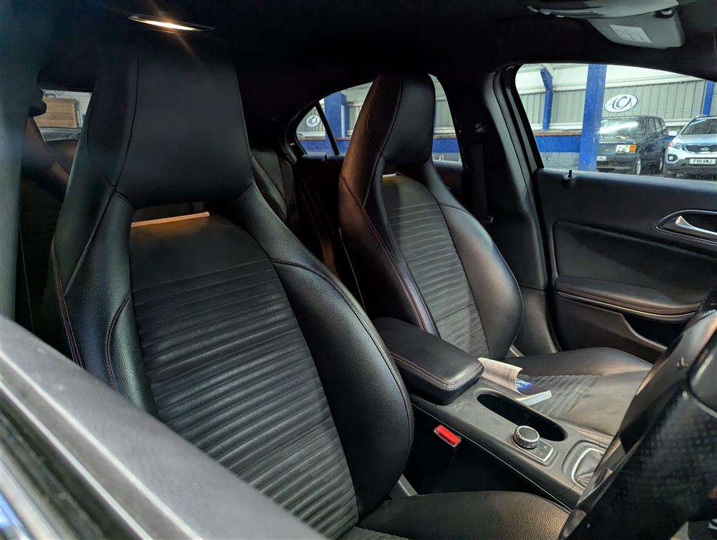 <p>2013 MERCEDES-BENZ A180 BLUE-CY AMG SPORT CD</p>