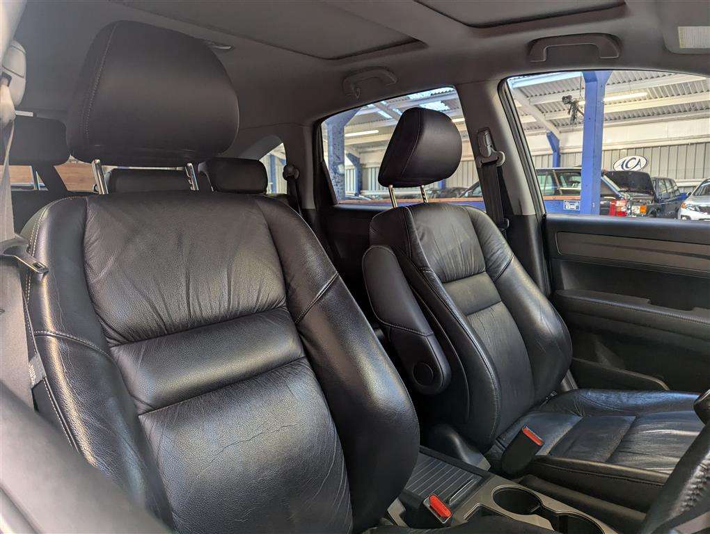 <p>2011 HONDA CR-V EX I-DTEC</p>