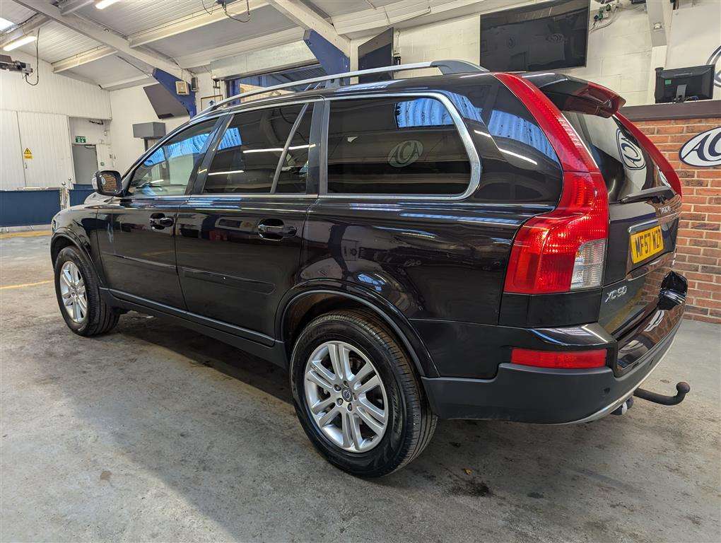 <p>2007 VOLVO XC90 SE LUX D5 AWD AUTO</p>