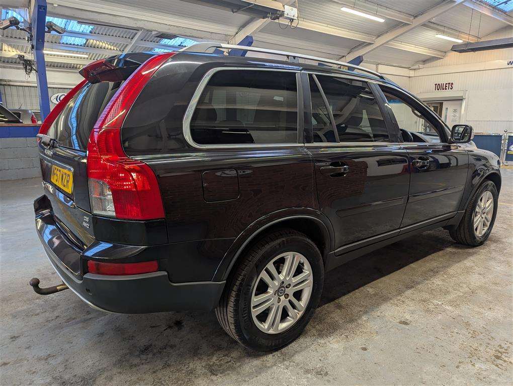 <p>2007 VOLVO XC90 SE LUX D5 AWD AUTO</p>