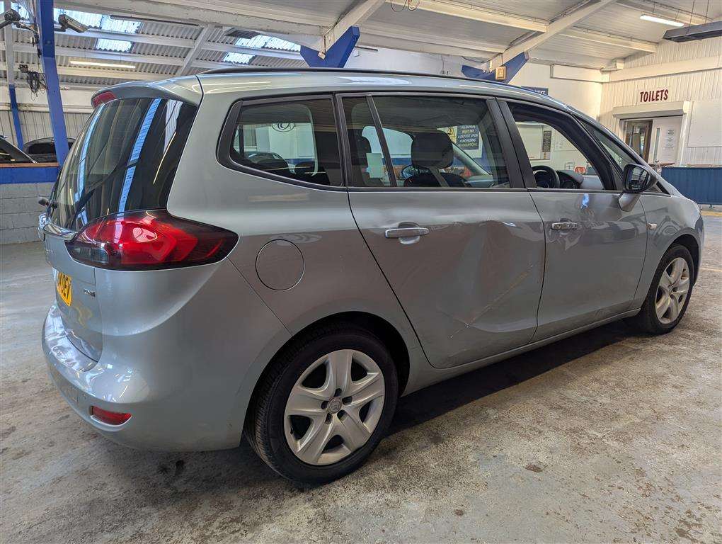 <p>2014 VAUXHALL ZAFIRA TOURER EXCLUSIV CD</p>