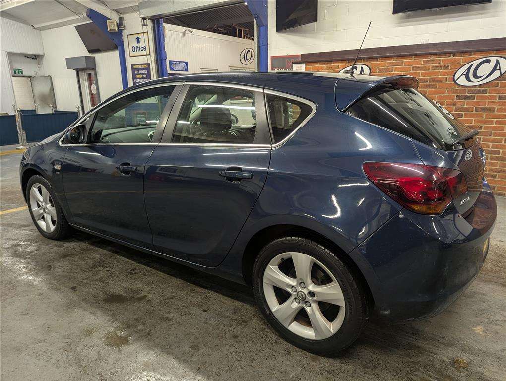 <p>2011 VAUXHALL ASTRA SRI</p>