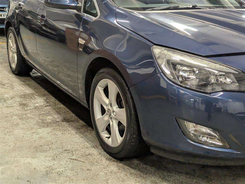 <p>2011 VAUXHALL ASTRA SRI</p>