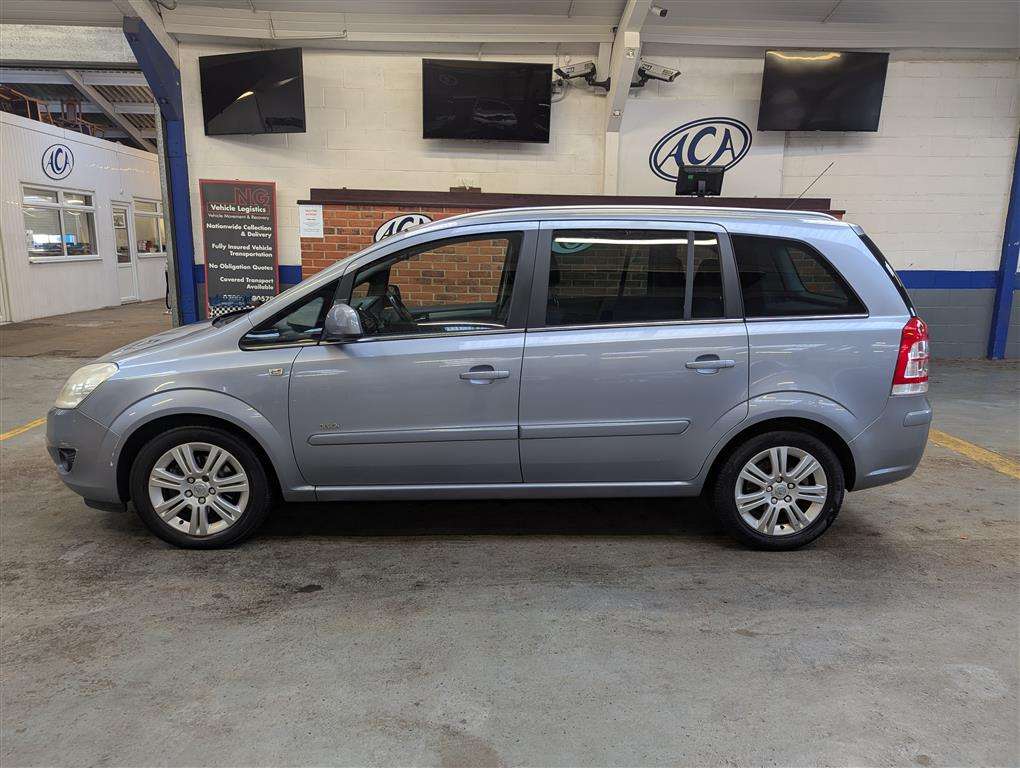 <p>2010 VAUXHALL ZAFIRA DESIGN</p>