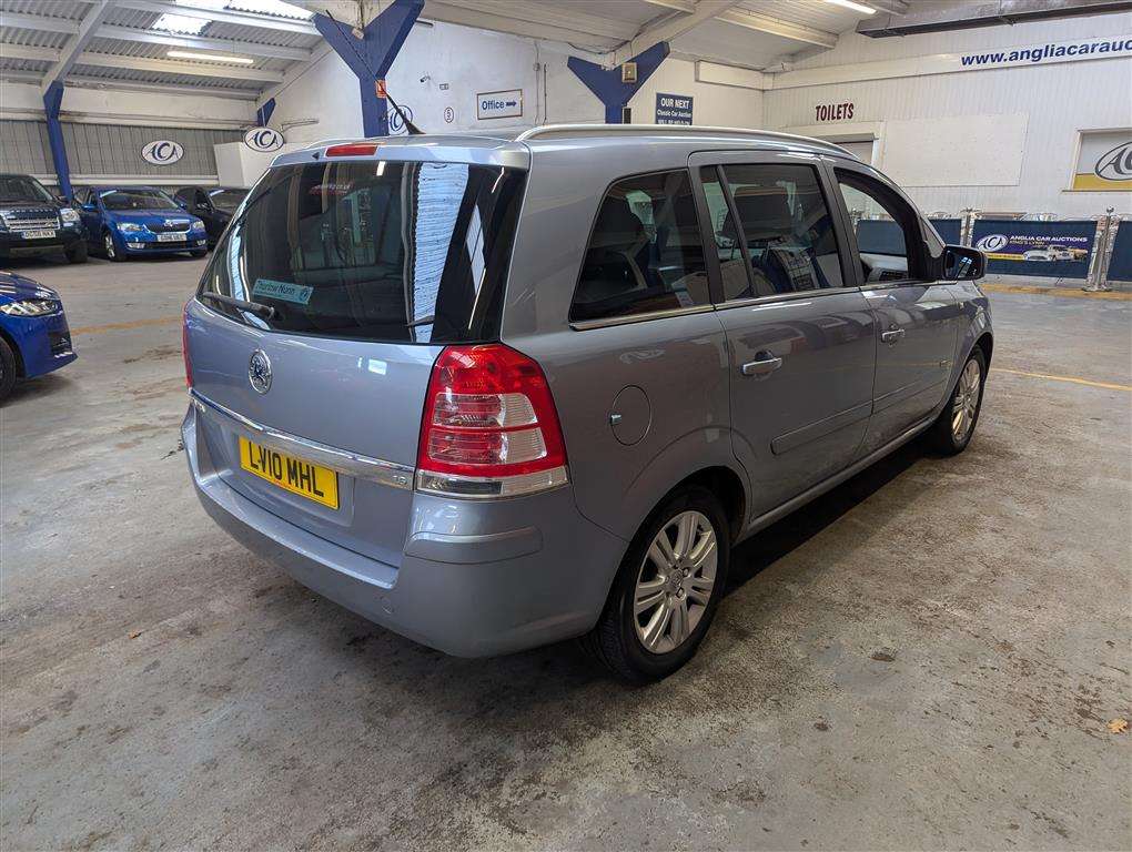 <p>2010 VAUXHALL ZAFIRA DESIGN</p>