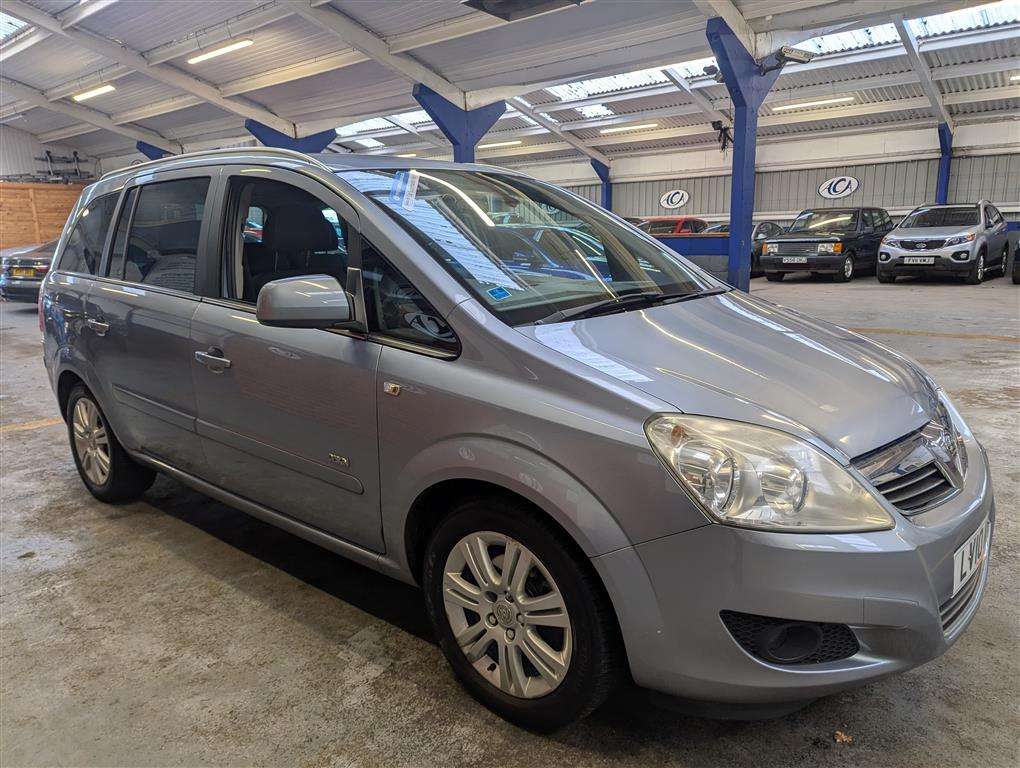 <p>2010 VAUXHALL ZAFIRA DESIGN</p>