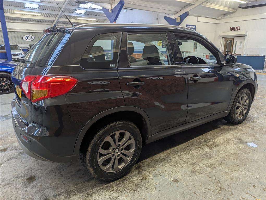 <p>2015 SUZUKI VITARA SZ4</p>