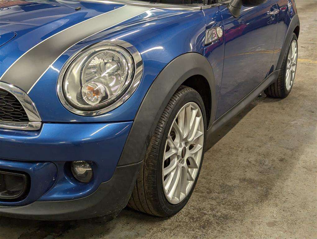 <p>2012 MINI COOPER SD</p>