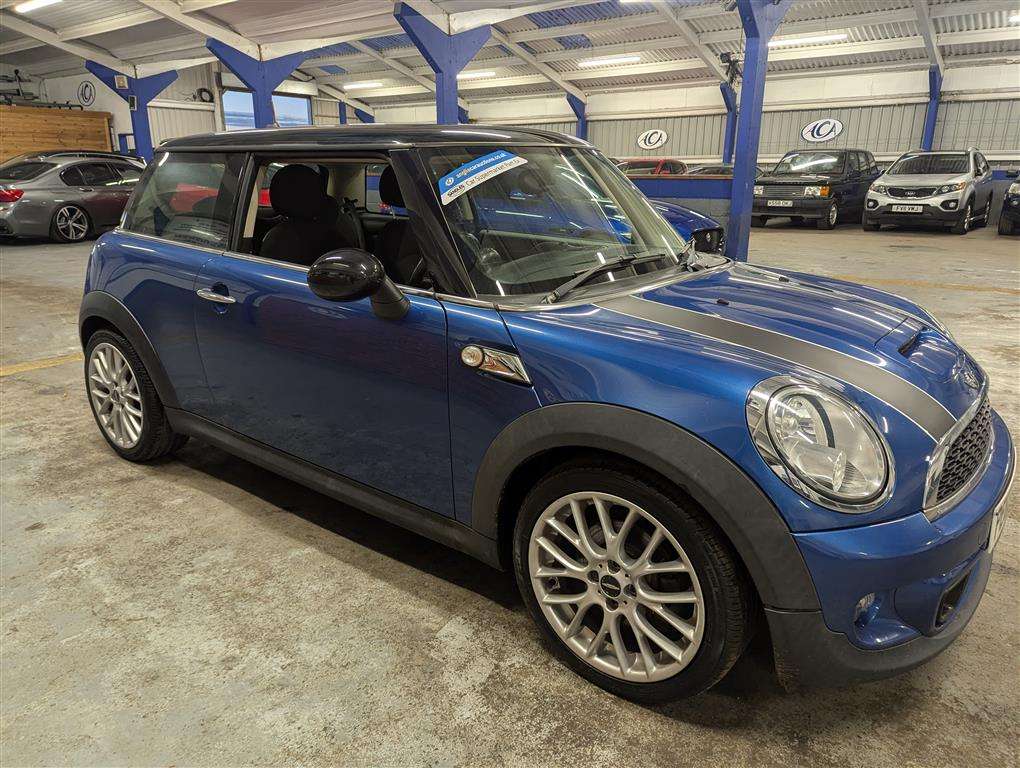 <p>2012 MINI COOPER SD</p>