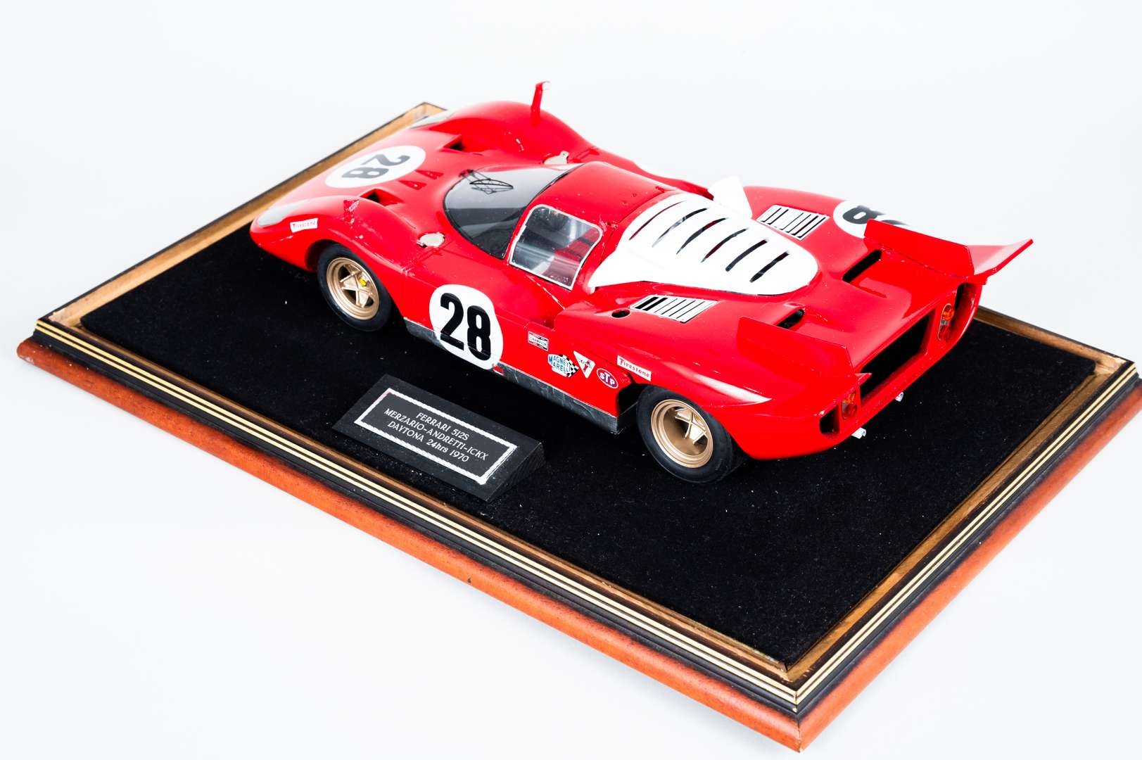 <p>MIDLAND RACING MODELS- FERRARI 1970 Daytona 512S 1:12</p>