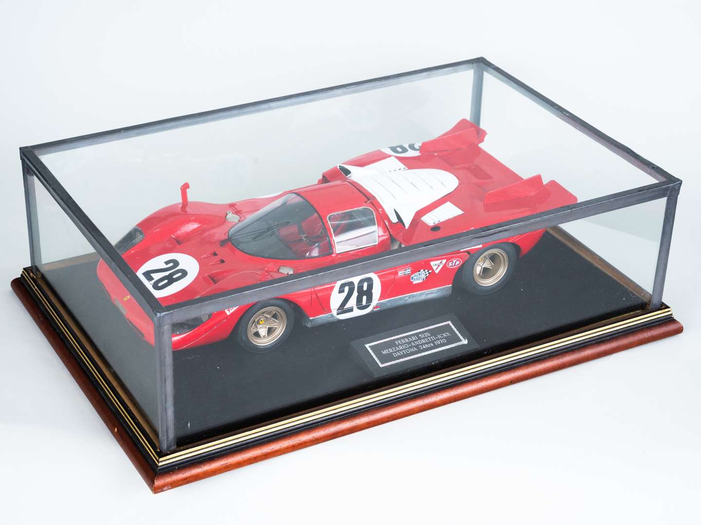 <p>MIDLAND RACING MODELS- FERRARI 1970 Daytona 512S 1:12</p>