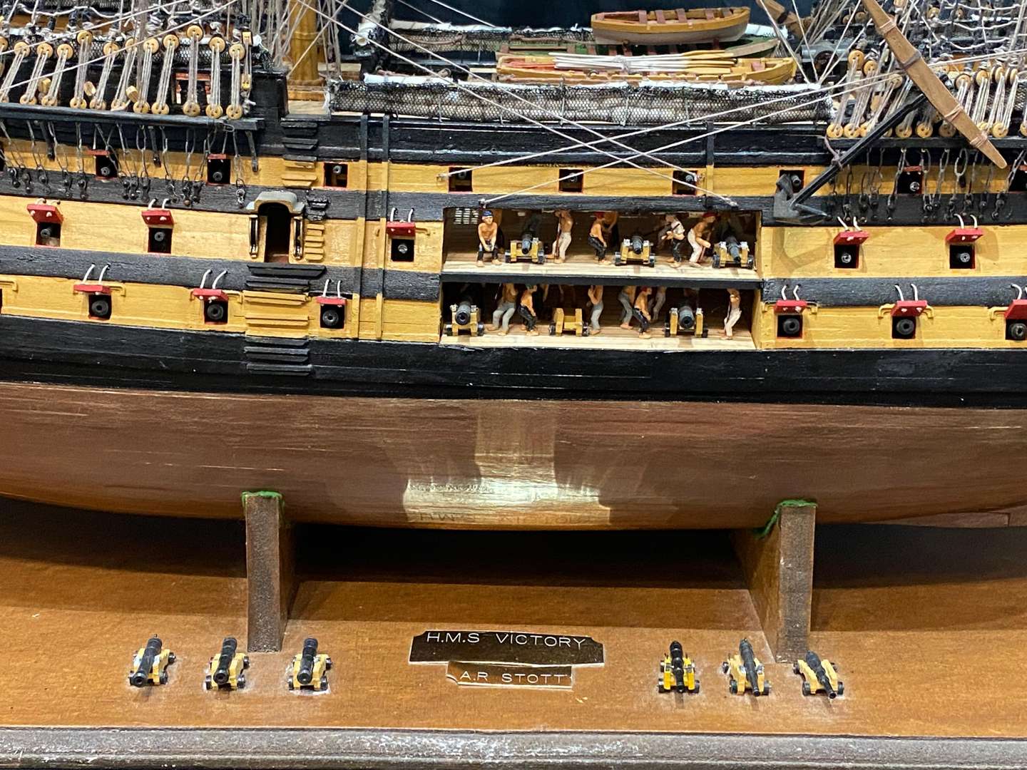 <p>HMS VICTORY first-rate ship-of-the-line scratch built model</p>