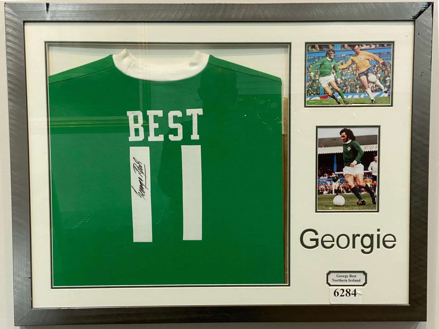 <p>GEORGE BEST signed and framed Northern Ireland Shirt</p>