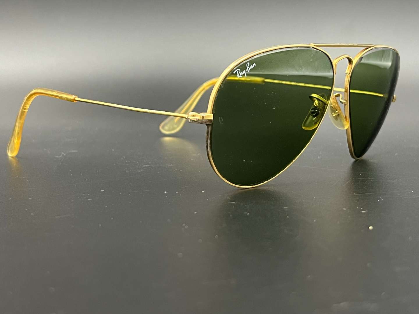 <p>RAY-BAN vintage Aviator sunglasses</p>