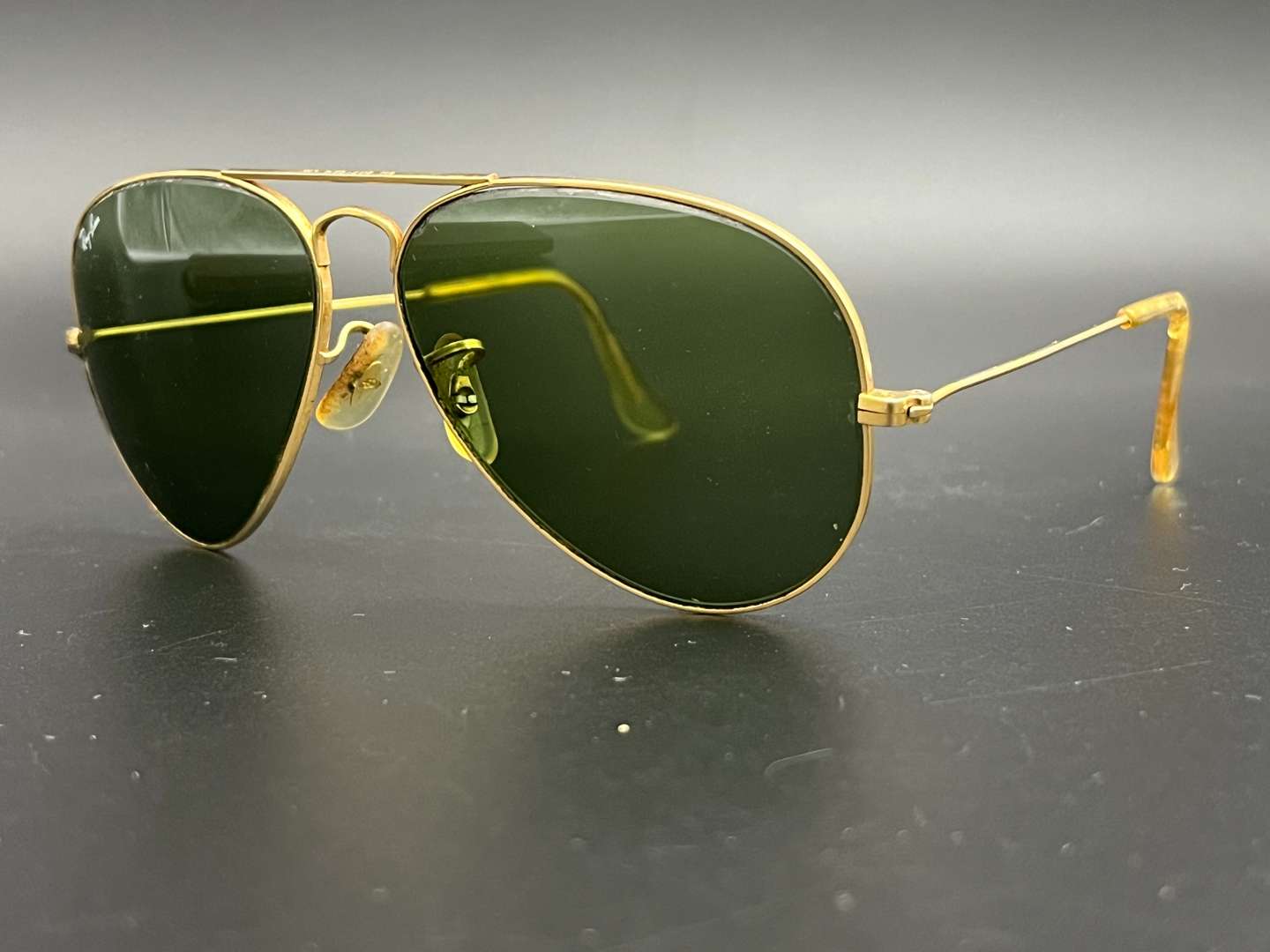 <p>RAY-BAN vintage Aviator sunglasses</p>