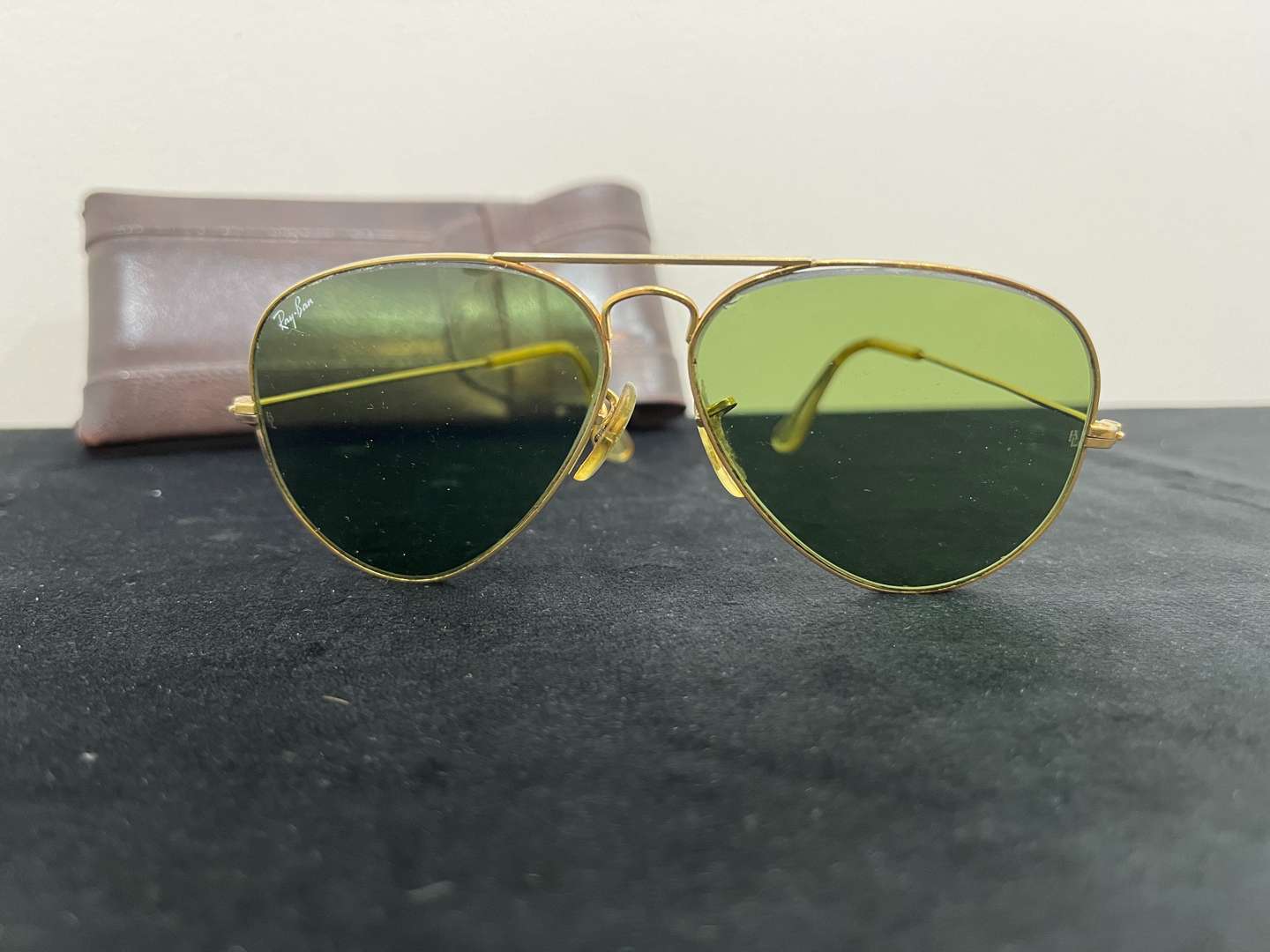 <p>RAY-BAN vintage Aviator sunglasses</p>