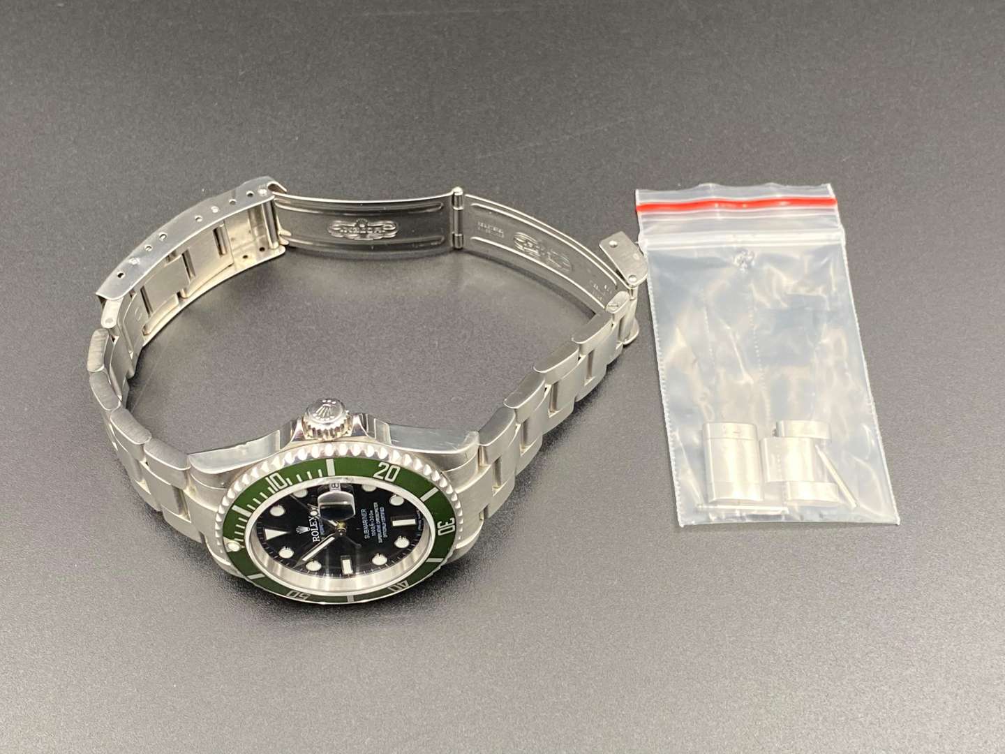 <p>ROLEX Submariner Date stainless steel wristwatch 16610 T M689189 2004-2008</p>