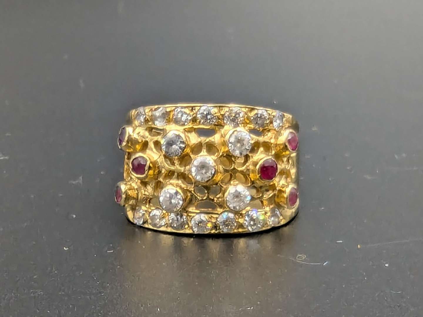 <p>Ruby & Paste set 18ct gold ring</p>