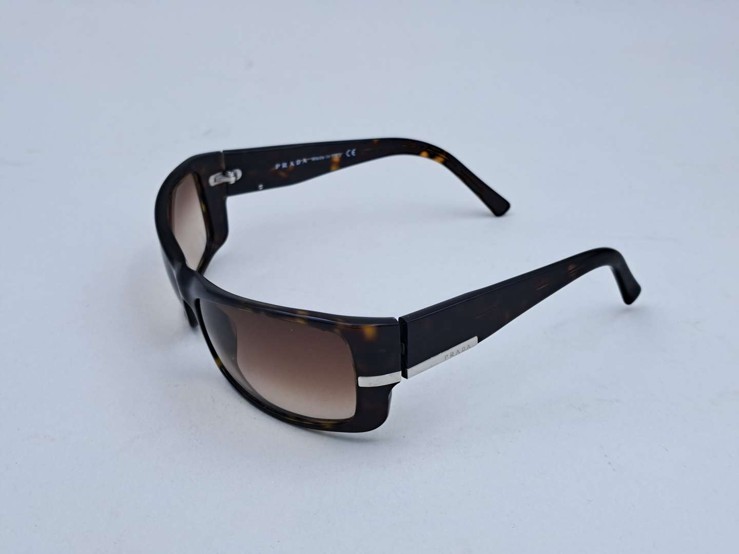 <p>PRADA, Italian made Tortoiseshell Sunglasses</p>