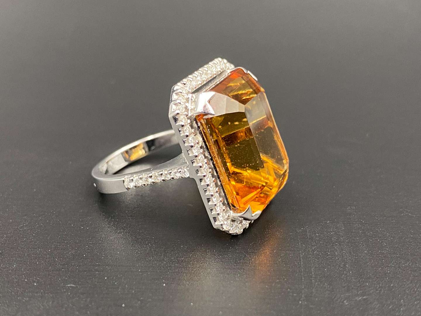 <p>Citrine & Diamond 18ct white gold ring</p>