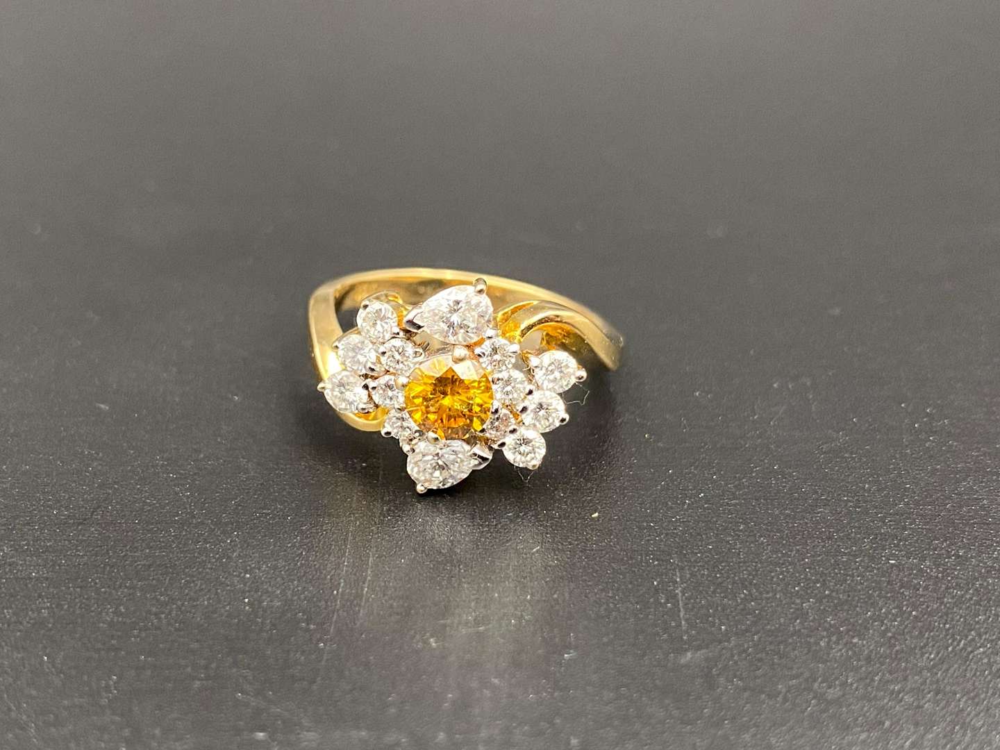 <p>Yellow & White Diamond cluster 18ct gold ring,</p>