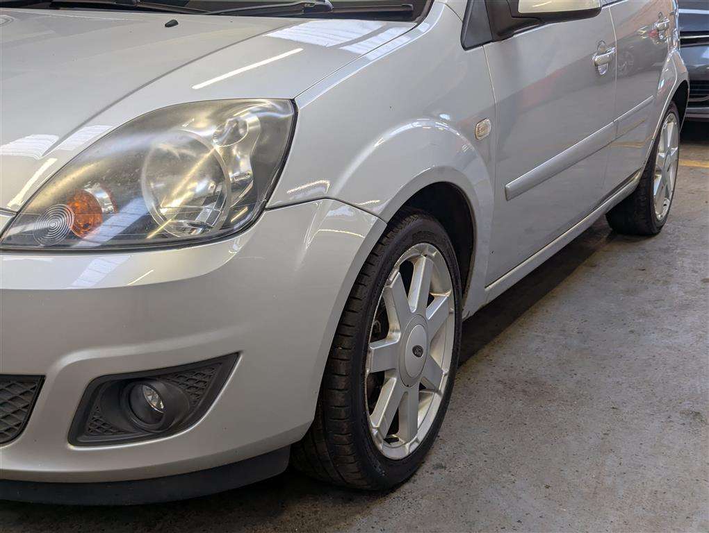 <p>2009 FORD FIESTA ZETEC BLUE</p>