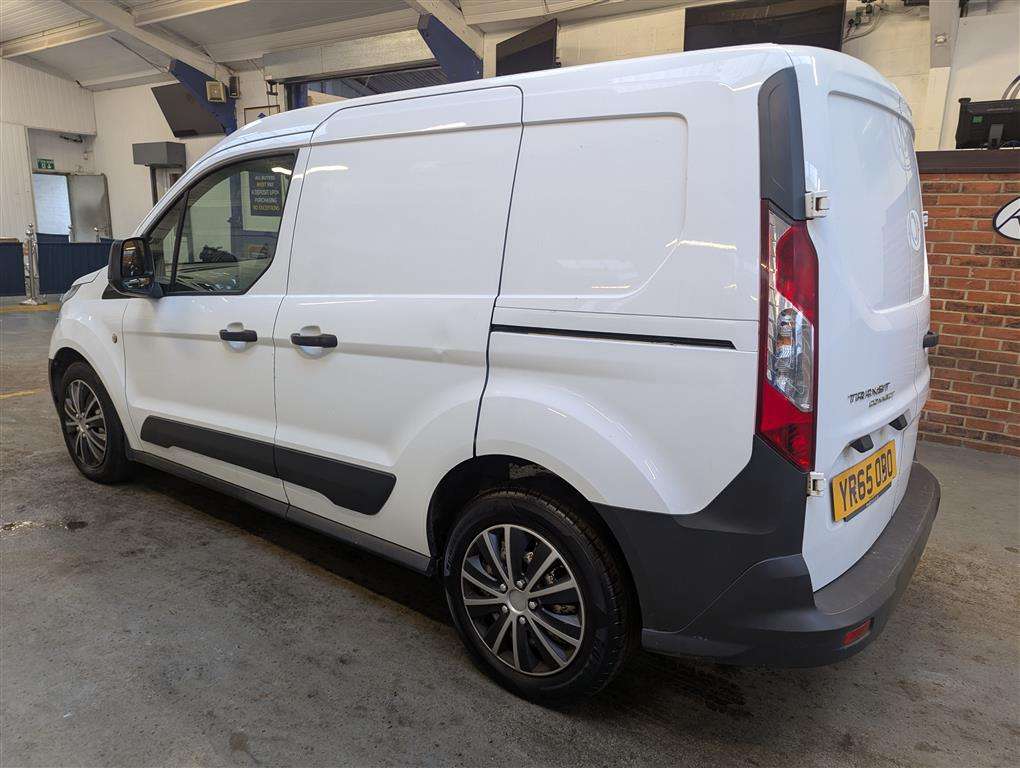 <p>2015 FORD TRANSIT CONNECT **SOLD</p>