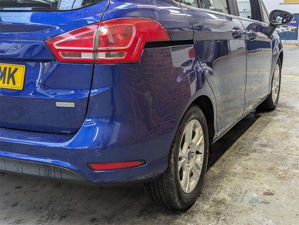 <p>2017 FORD B-MAX ZETEC TURBO *<i>SOLD</i>*</p>