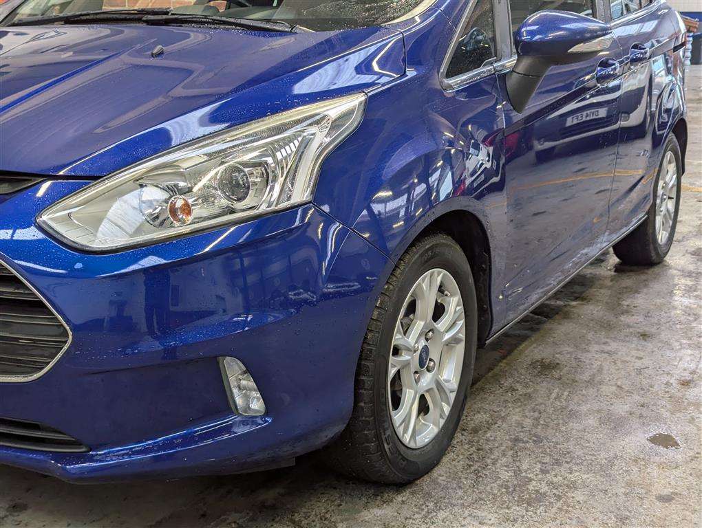 <p>2017 FORD B-MAX ZETEC TURBO *<i>SOLD</i>*</p>