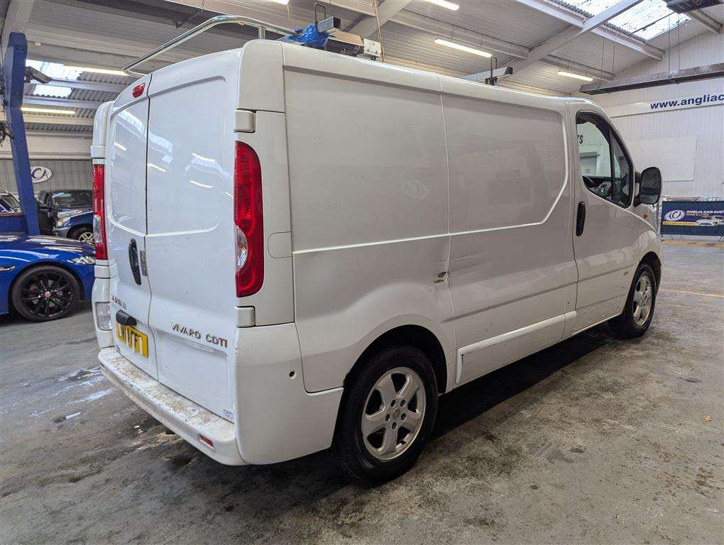 <p>2014 VAUXHALL VIVARO 2700 SPORTIVE CDTI</p>