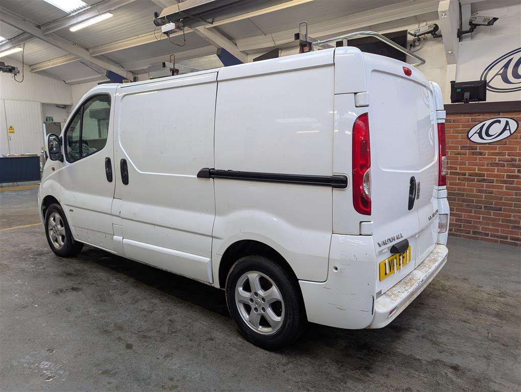 <p>2014 VAUXHALL VIVARO 2700 SPORTIVE CDTI</p>