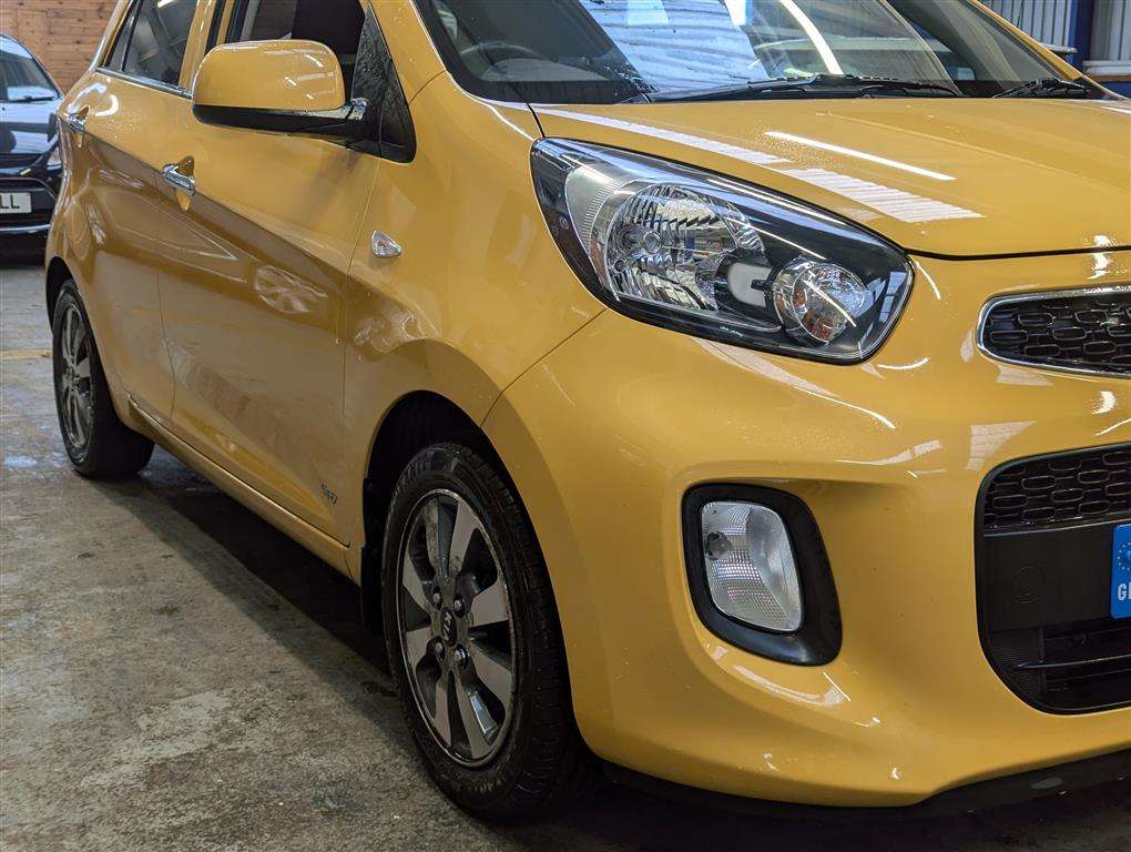 <p>2015 KIA PICANTO SR7</p>